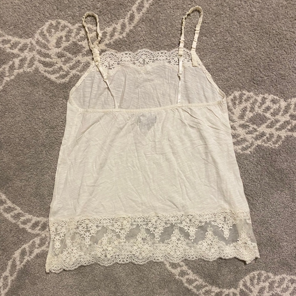 New Am. Eagle lace trim white tank - Picture 2 of 3
